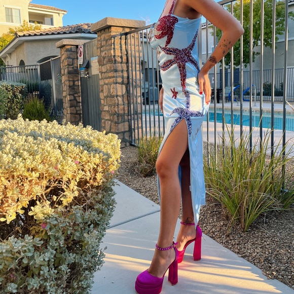 Satin Rhinestone Starfish Dress🪸🧜🏼‍♀️ - Picture 2 of 5